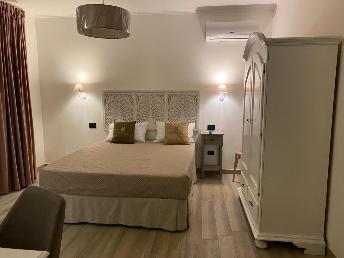B&B villa Gallo Torre Squillace Exteriör bild