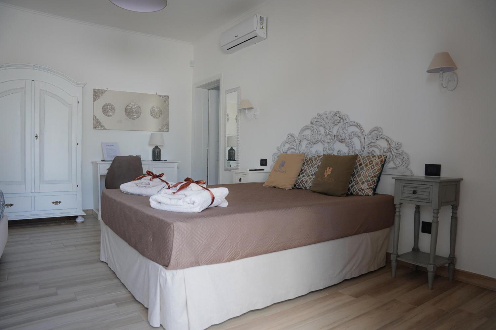 B&B villa Gallo Torre Squillace Exteriör bild